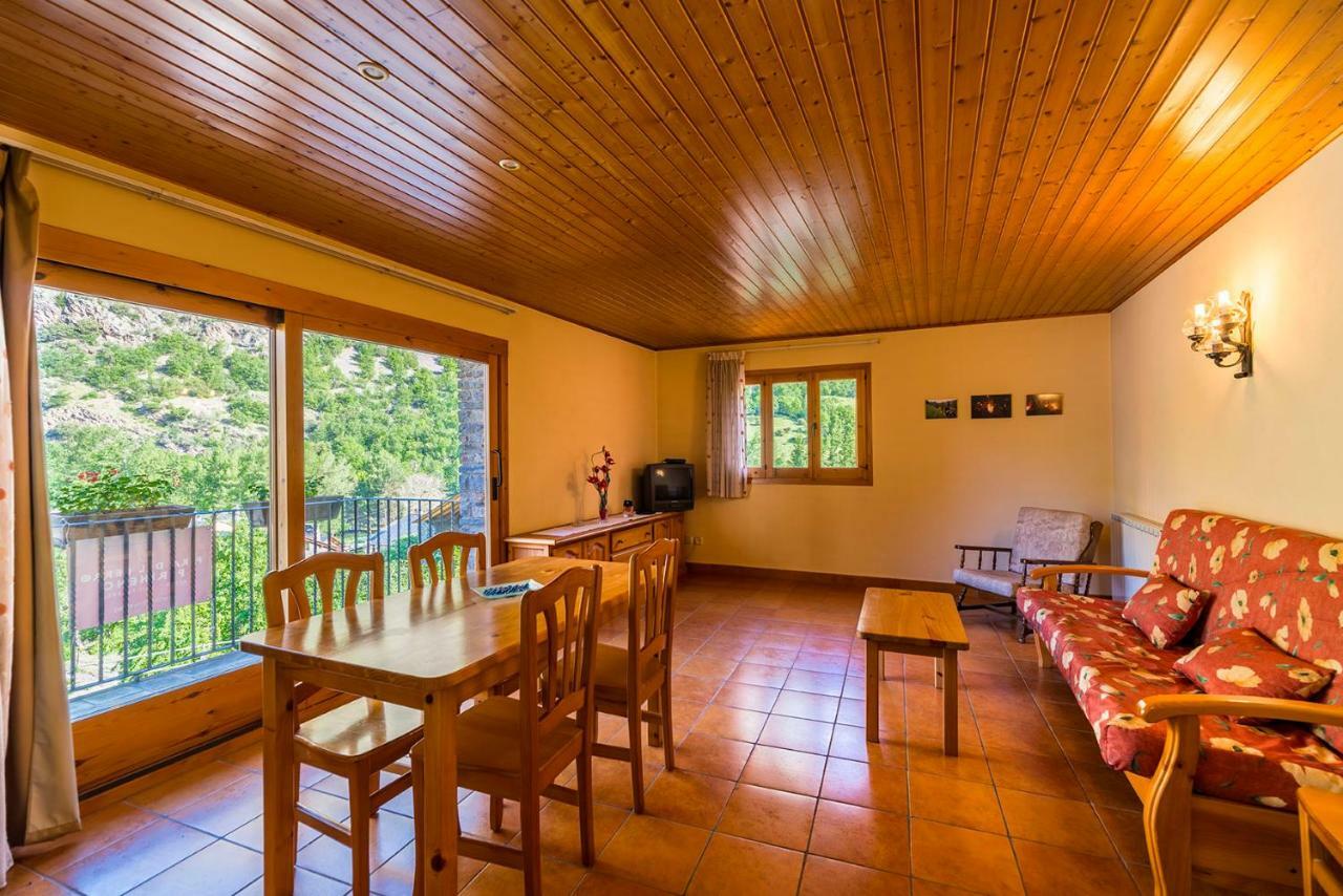 Apartaments La Canal Alins Экстерьер фото